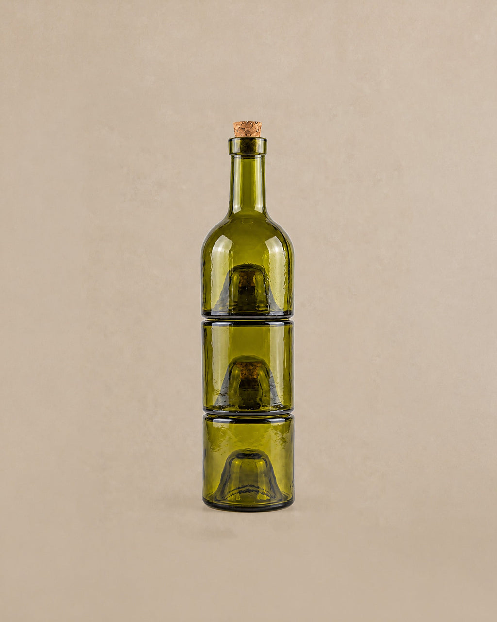 Bouteille à huile empilable en verre recyclé – Naturel ou Vert olive - | Maison Baan
