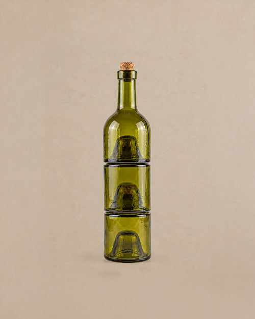 Bouteille à huile empilable en verre recyclé – Naturel ou Vert olive - | Maison Baan