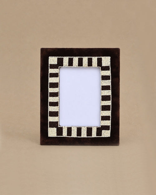 Cadre photo en velours et perles - 13 x 18 cm - | Maison Baan
