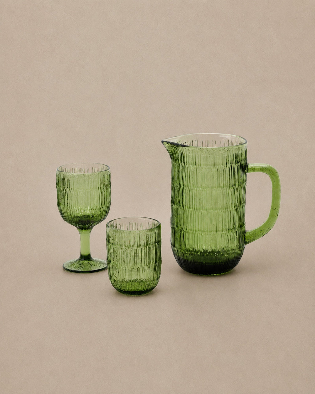 Carafe Verte Verre Recyclé Ondulé - | Maison Baan