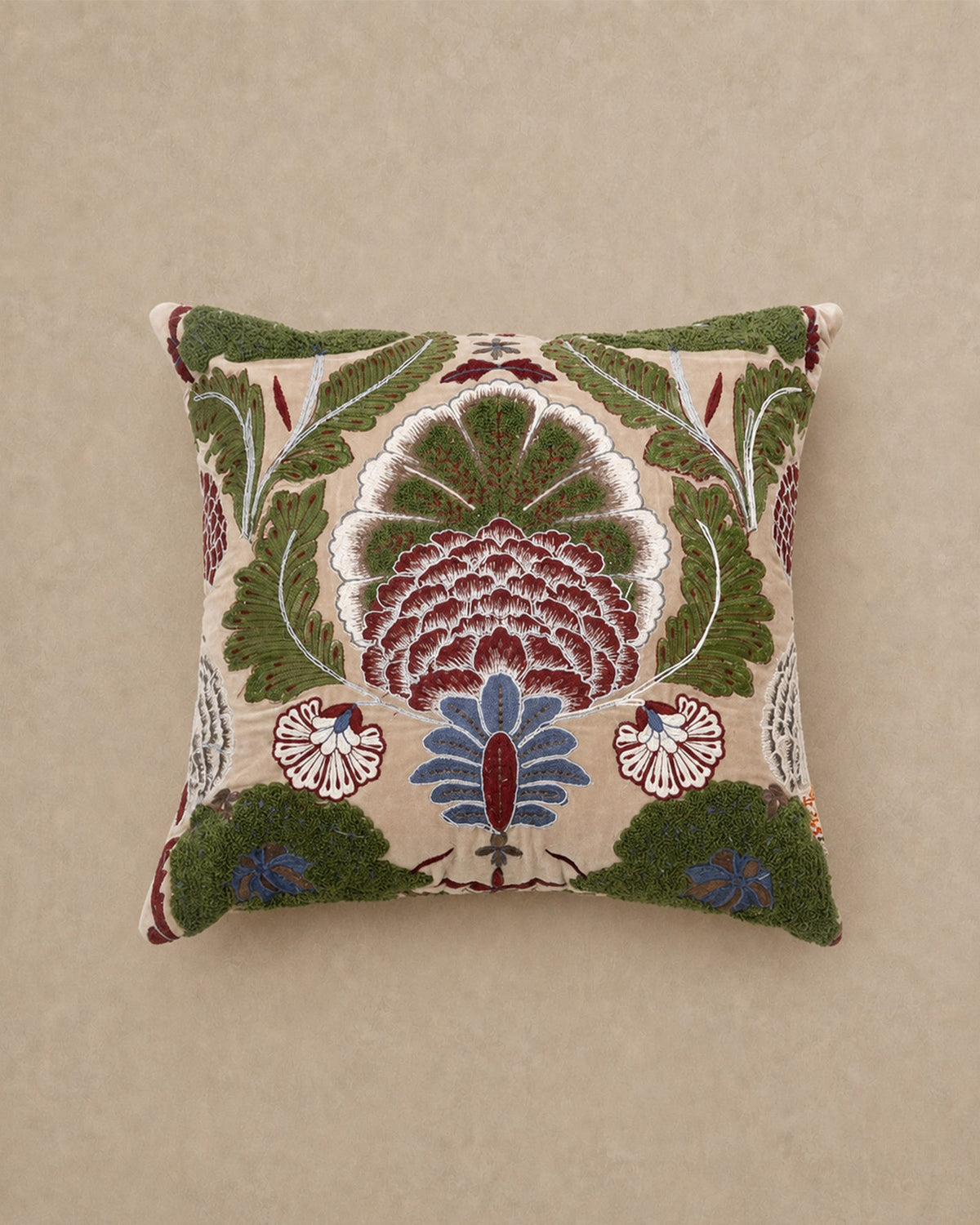 Coussin Vert Carré Velours Brodé Main 45x45 cm - | Maison Baan