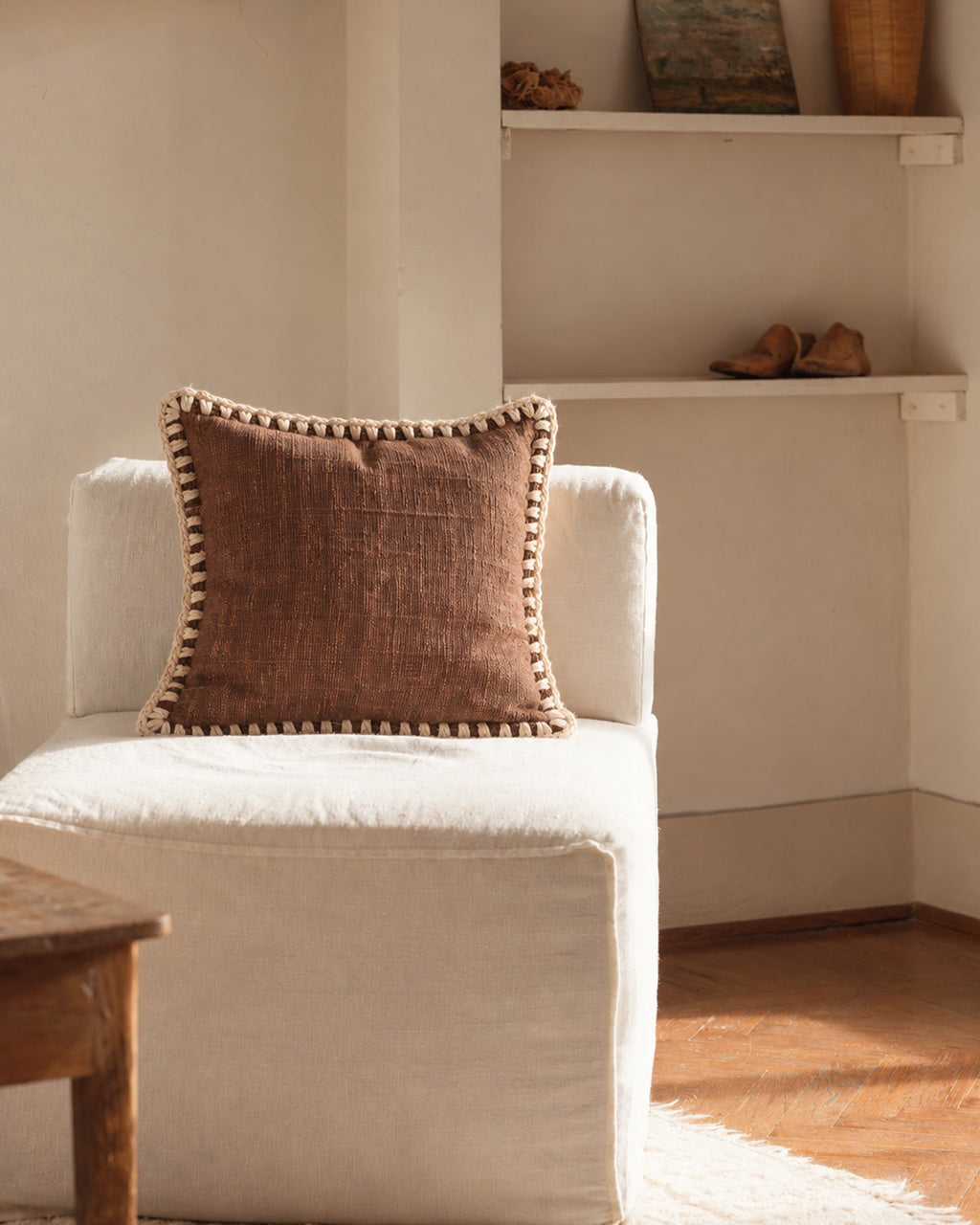Housse de coussin en coton marron et blanc – 50 × 50 cm - | Maison Baan