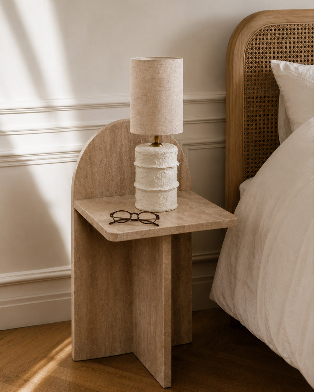 Lampe de table blanche artisanale - | Maison Baan