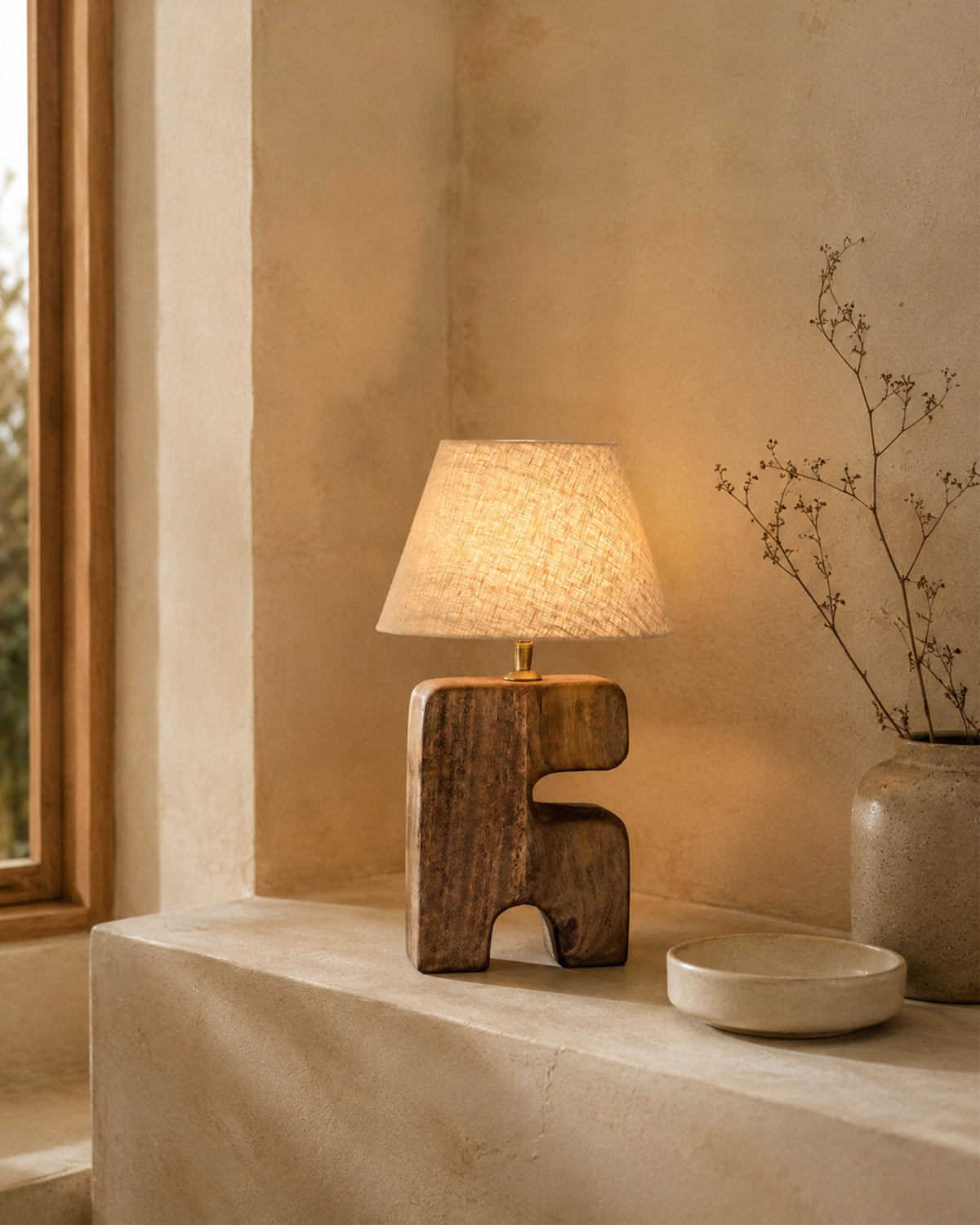 Lampe de table en bois géométrique artisanale unique - | Maison Baan