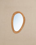 Miroir organique en bois de teck - | Maison Baan