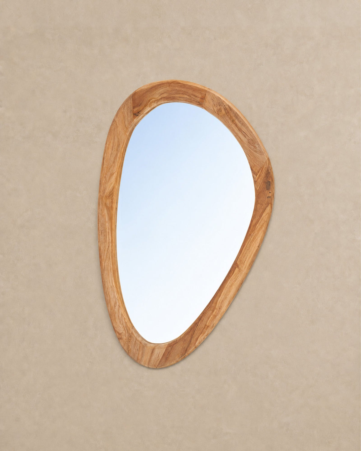 Miroir organique en bois de teck - | Maison Baan