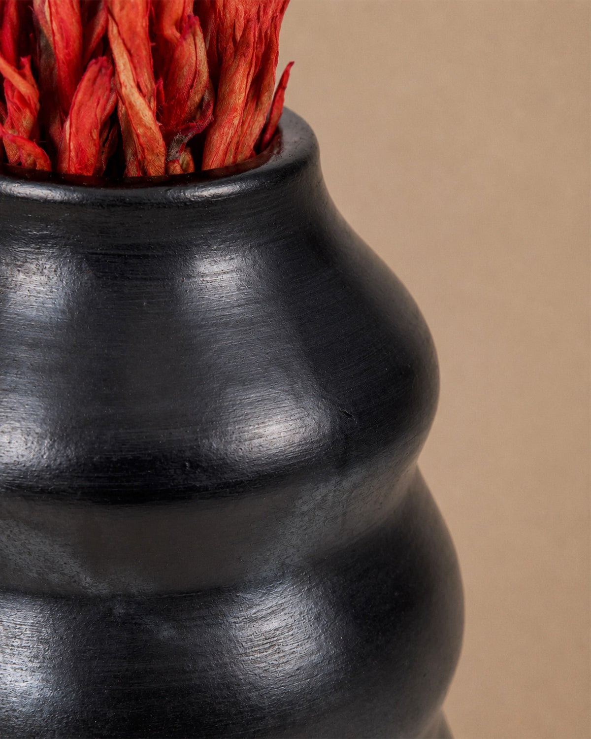 Petit Vase Noir Burned - | Maison Baan