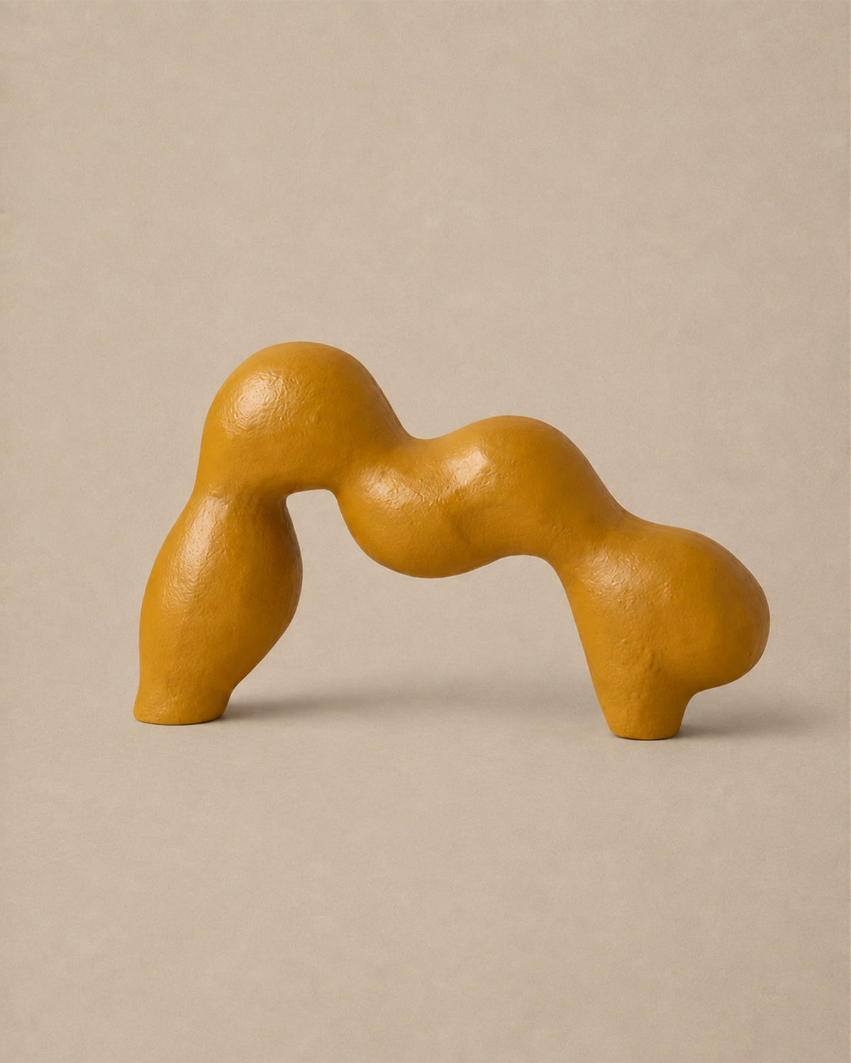 Sculpture Abstraite Aluminium Jaune Moutarde - | Maison Baan
