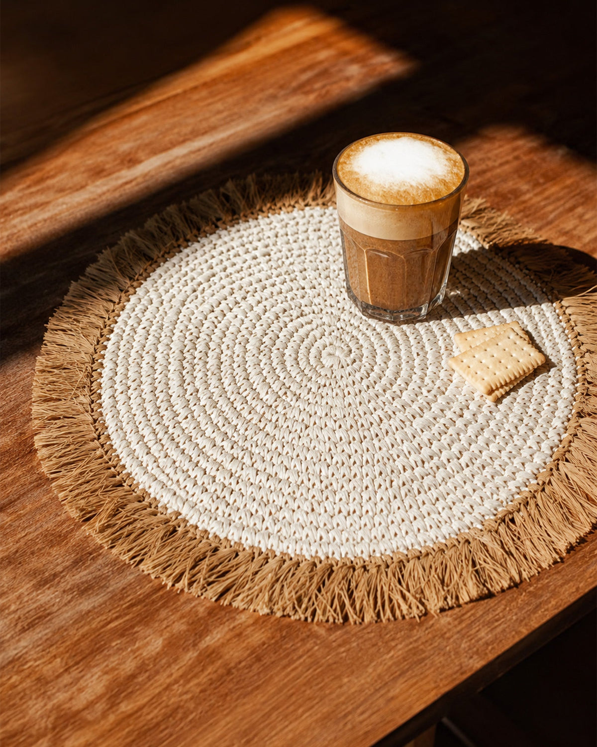 Set de Table Rond Jacinthe d'Eau et Raphia, Blanc Naturel - | Maison Baan